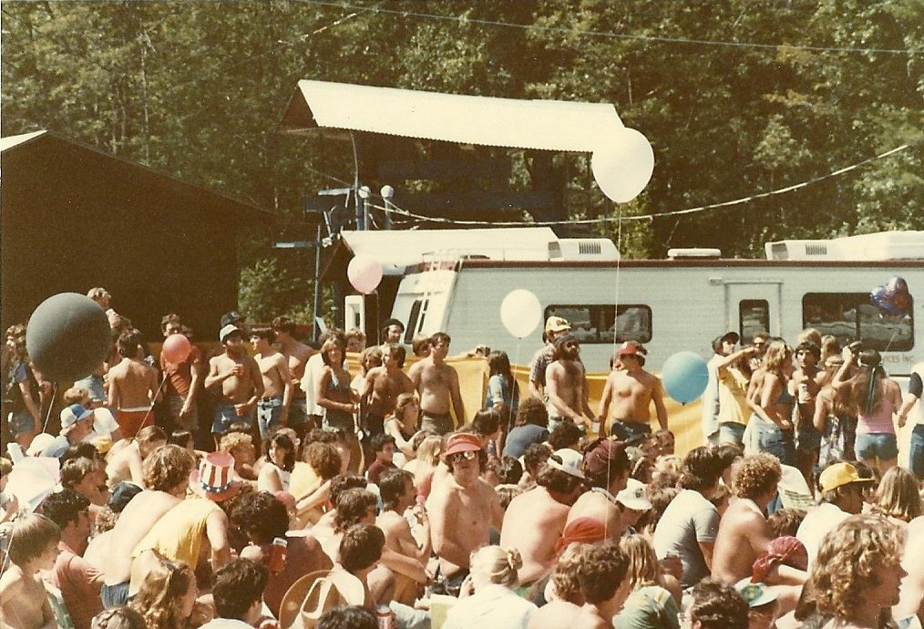 youdlookbetterwithabeard:  More of my dads pictures I found. Looks fun.