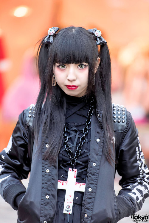 18-year-old Mel on the street in Harajuku with twintails, a KillStar jacket, striped socks, No Fall 
