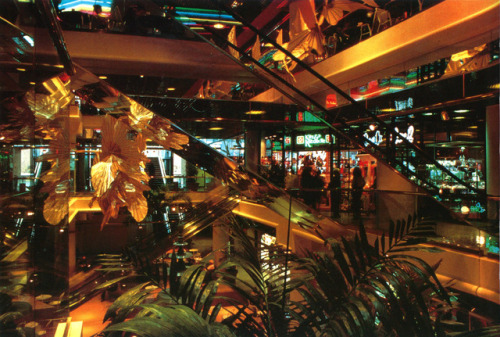 80sretroelectro:Claypool Court mall, Indianapolis, Indiana. Built in 1985. Scan 7