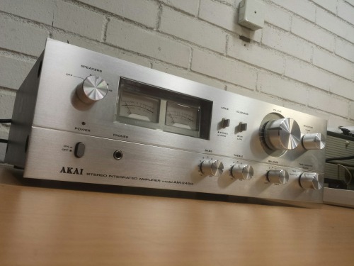 Akai AM-2450 Stereo Integrated Amplifier, 1977