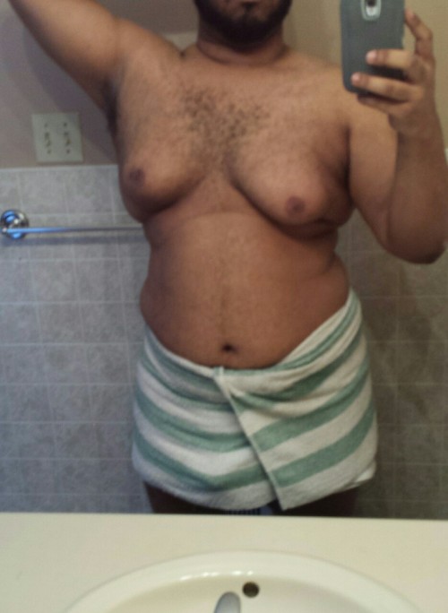 hotfootwilly83:  After a shower.
