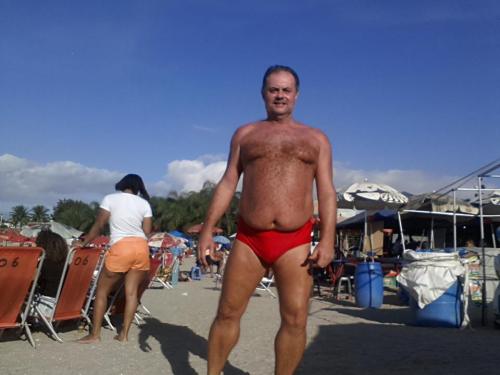 HOMENS MADUROS E SUNGAS / MATURE MEN AND SWIMWEAR