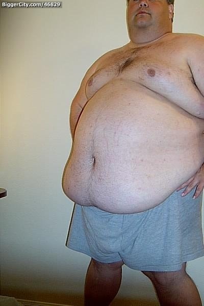 gordo4gordo4superchub:  mikebigbear:  Mmm  So fucking yummy
