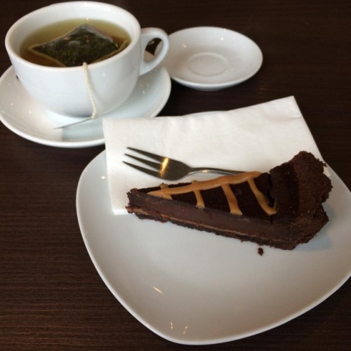 Chocolate Cake #pyszne #mniam #料理 #instafood #foodgasm #ケッキ #美味しい #食べ物 #deser #foodblog #ho