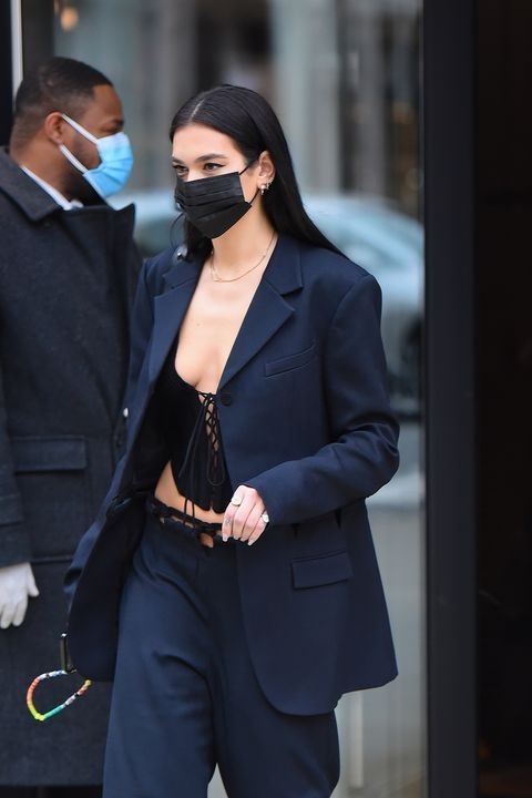 homiedepot:shades-of-slay:slangtasy:AOC evacuating the capitol, Jan. 6th 2020Although I love AOC and I do believe she could serve looks with the best of them…this is clearly Dua Lipa lolThere’s so much to discuss about this post. Dua, the incorrect