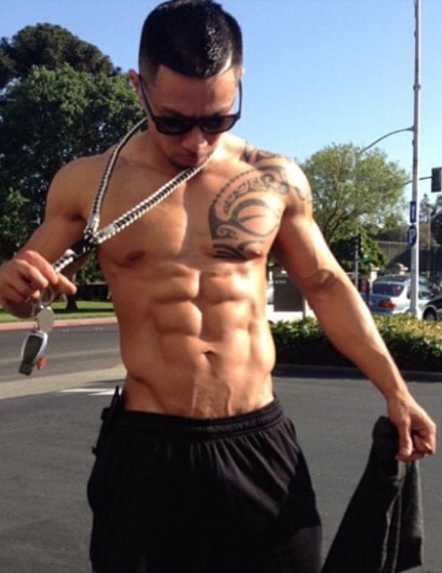 asianmusclefetish:  Original post: http://asianmusclefetish.tumblr.com 