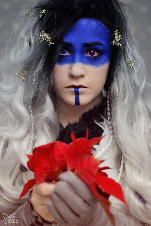 uriellactaea: Today I made a costest and I might end up making Yasha’s lvl 10 outfit now… Winter fl