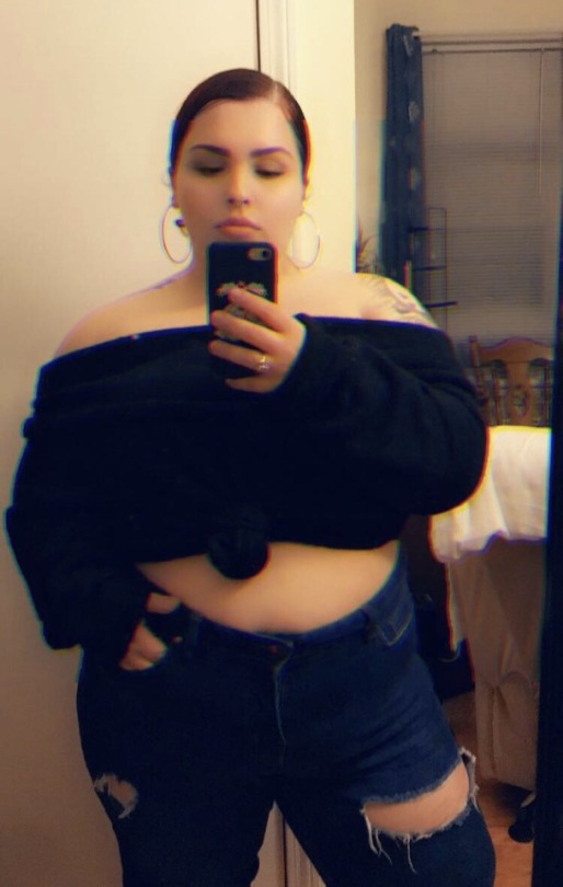 lovemesomebiggirls:  fuckingr3ckless:  Big bitch SZN   Beautiful 😍🤤