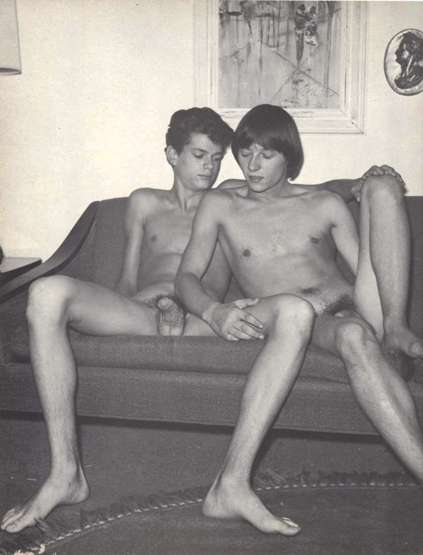 mybiventure:  haha.  i remember doing that with buddies at sleepovers.  We’d