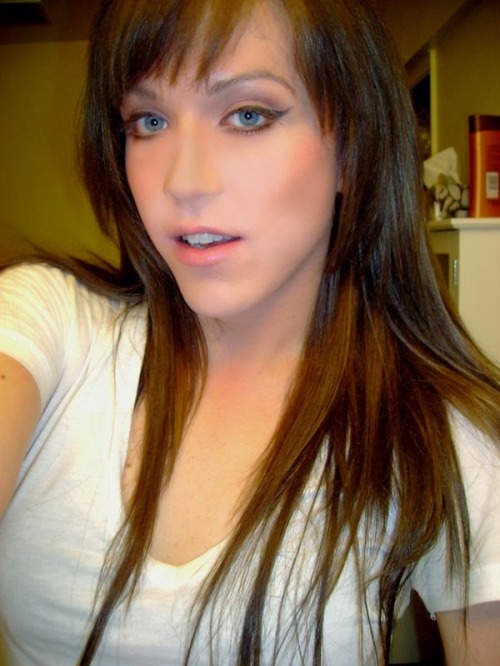 hgillmore:  Well Dressed Crossdressers and Transgendered Women 