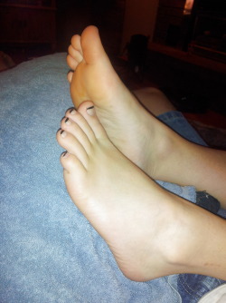 theloveofpornstarsfeet:  http://pornstarsfeetnfacials.tumblr.com/