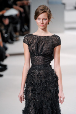 mulberry-cookies:  Jac @ Elie Saab S/S Haute Couture 2011 