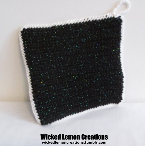 Crochet - Farscape Inspired “Frell” Potholder I NEEDED to make SOMETHING with “fre