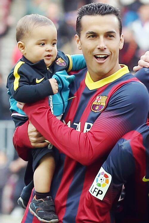 leomessiforever:  Happy father’s day to all dads culés