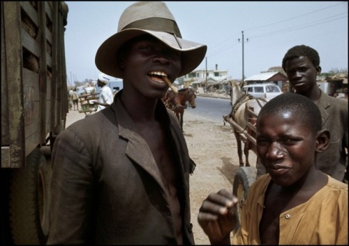 seethroughhue:Ian Berry SENEGAL. Dakar. 1970