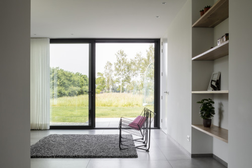 Barnhouse V - Boxtel, The Netherlands - Wenink Holtkamp Architecten - via ArchDaily____Arthur and Pu