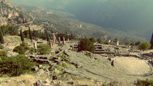 mythologyofthepoetandthemuse: Delphic remnants.The Oracle of Delphi was active for almost 2000 years