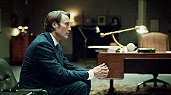 hxcfairyhasmoved:Hannibal Lecter in Œufaka did anyone else notice Hannibal went through 7 and a bit 