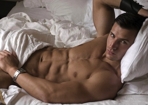 takemetobedandlosemeforever:  Kamil Nicalek