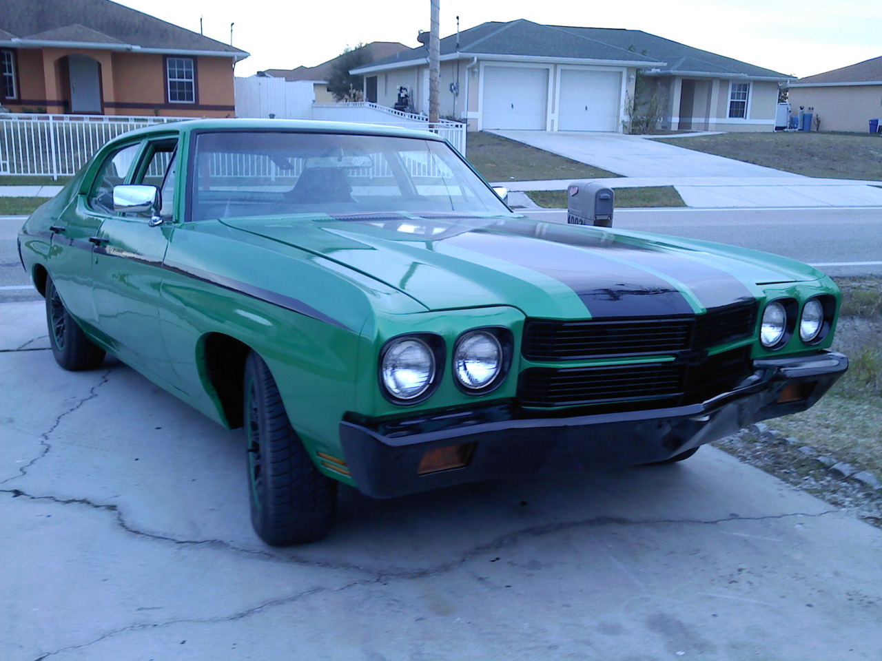 girls-n-cars:   &gt; &gt; girls-n-cars &lt; &lt;  