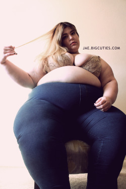 bbwjae:  Previews of recent shoots for BigCuties.