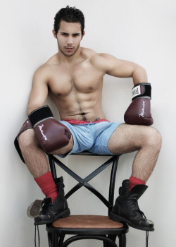 mysportyboy:  Follow the hottest sportsmen….http://mysportyboy.tumblr.com/