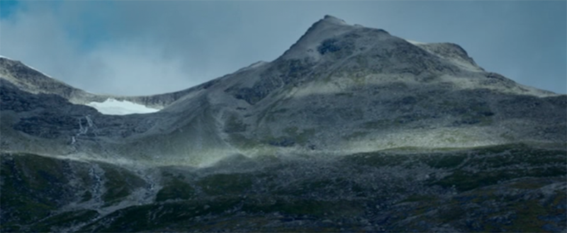 evilnol6:  .”Ex Machina”written and directed by Alex Garland