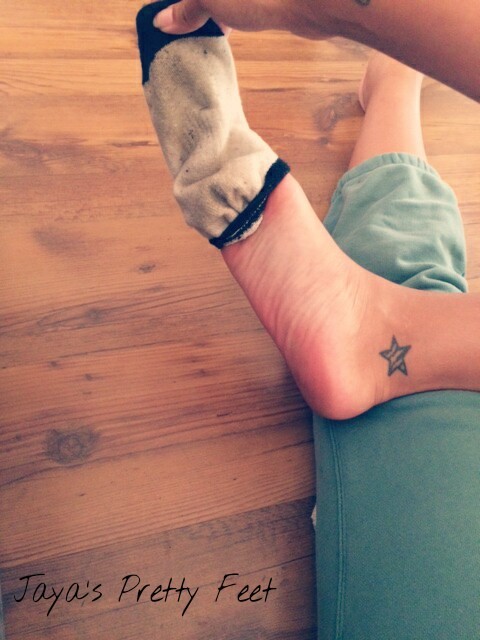 jayasprettyfeet:  After a long day;)