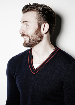 beardedchrisevans:  Chris Evans | 2014 Toronto