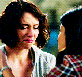 laurelance:Hey, I’m here. Ok, you can tell me anything. Hey, look at me. What happened with your dad