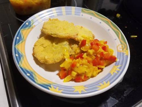 Recipe #102 - Fried Green Tomatoes with Vidalia RelishAnother recipe that takes nine-million pots, p