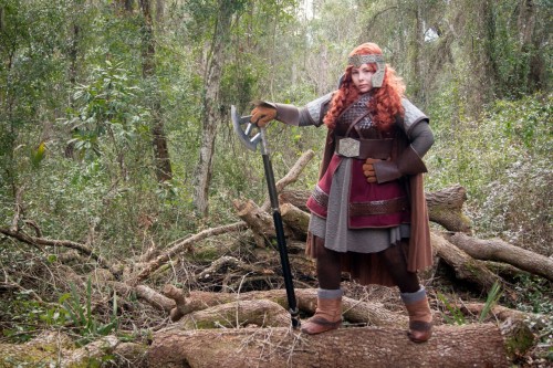 celticruinsdesigns:korins-cat-pants:I think I mentioned some Gimli spam the other day, and technical