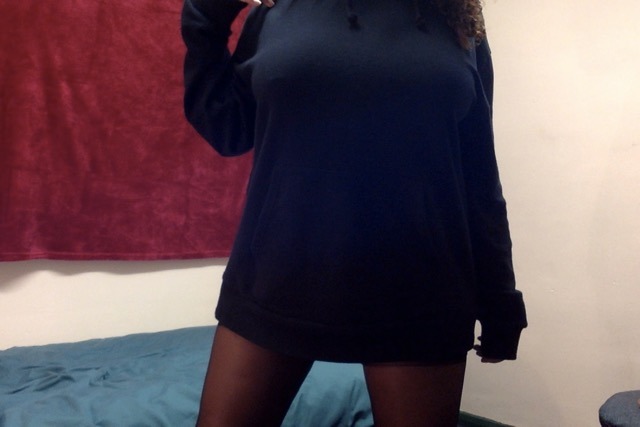 kittykat-desires:  A little tease….🙈