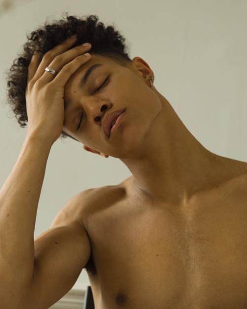 jilkos:
“Taylor Dacosta photographed by Cinsy Tam
”