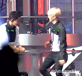 baehkkyun:  playful kids during playboy in hong kong (✿◠‿◠) 