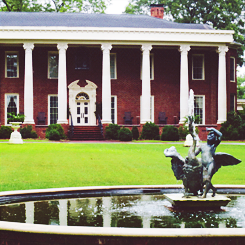 barbiehklaus:  Elena’s House, the Mystic Grill, the Clock Tower / Mystic Falls