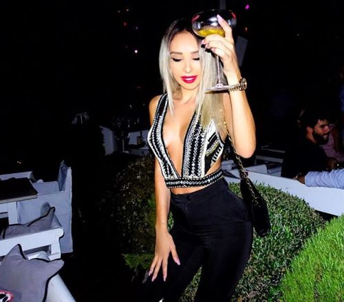 Source : sexyinstush.tumblr.com/ Instagram Name: sydneyfashionblogger