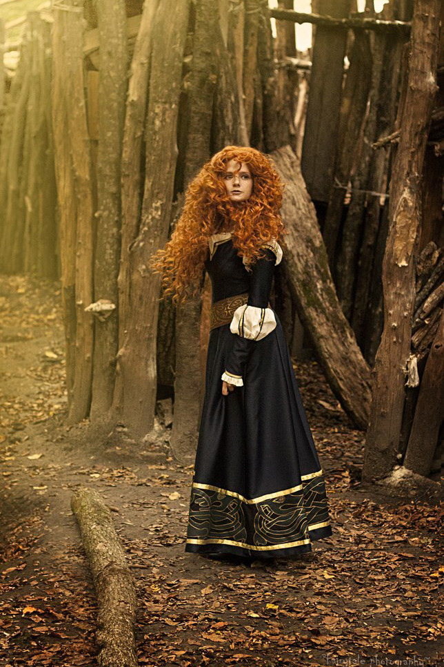 for-redheads:  Beautiful Merida Cosplay photos[1] MikiLavi[2] Triss by Ksenia Kozlovskaya