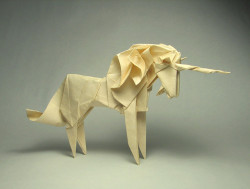 misswallflower:  Origami by Roman Diaz