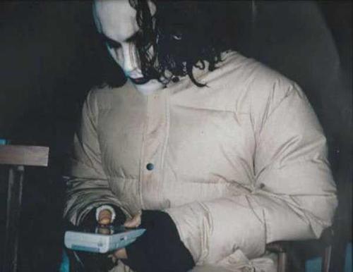 aiiaiiiyo:  Brandon Lee playing a Game Boy