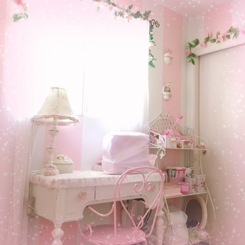 bombonfairy: A peek inside my fairy room