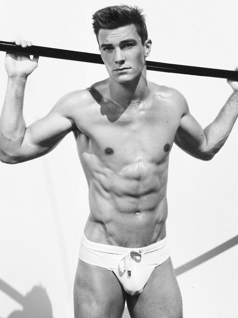 the-bulge-project:  Vince Sant,  Nic Palladino &amp;  Franky Cammarata by Christian