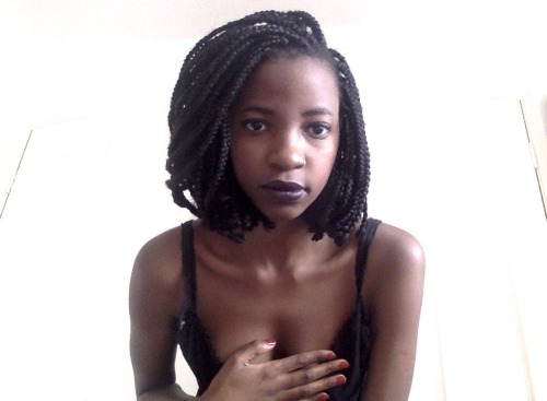 nap-turalbeauties:loverudo:so i cut my braids  the other dayI actually love this.. this looks so cut