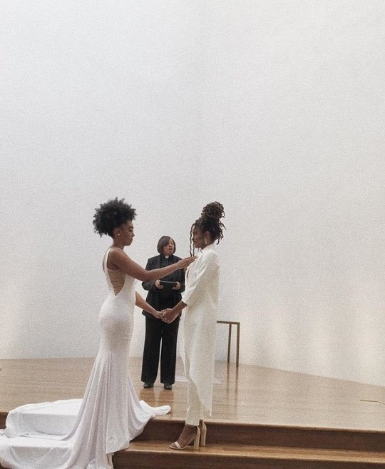 thehighpriestofreverseracism: justlezbothings: love is the most beautiful thing ever.