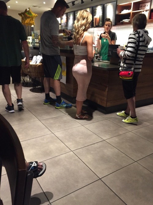 creepshotdepot:Big booty at Starbucks