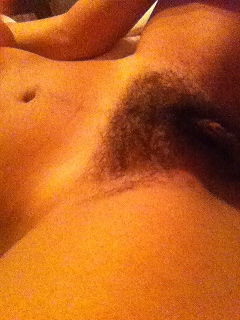 nevershaveyourbush:  Couple pictures of my girlfriends bush &lt;3   Follow/Submit/Reblog