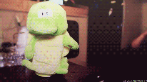 stressedbutkellinobsessed: this gif always cheers me up