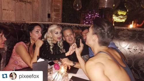 Sex Dinner with some #amazing friends @pixeefox pictures
