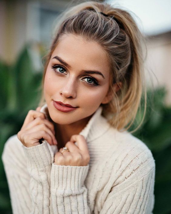 Ana (8 Photo)
