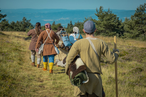 Daily life of VikingsPicture by Sebastien “Myskia” Dusart(Association viking de reconstitution histo